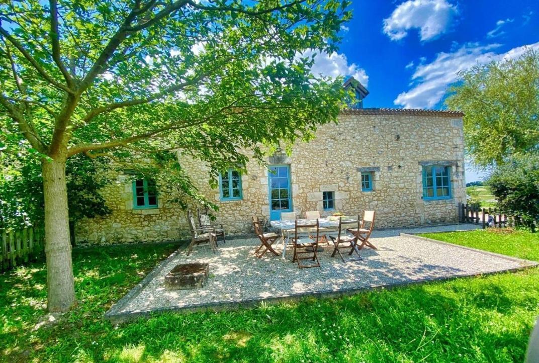Gite "La Grange Aux Oiseaux" Domaine De Fonpeyroune Conne-de-Labarde Exterior photo
